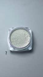 אבקת פיגמנט - גוון מספר 7 (סגול) הקופסא מכילה 3 גר' אבקה.