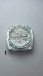 אבקת פיגמנט - גוון מספר 1 (תכלת) הקופסא מכילה 3 גר' אבקה.