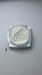 אבקת פיגמנט - גוון מספר 3 (ורוד) הקופסא מכילה 3 גר' אבקה.